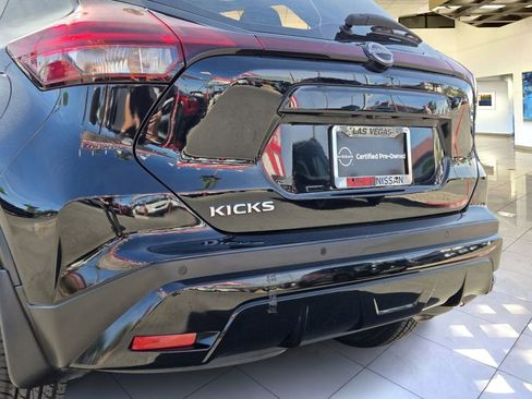 Used 2022 Nissan Kicks S w/ Interior Electronics Package FWD image 6