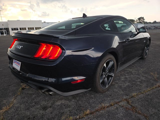 Used 2021 Ford Mustang GT RWD image 9