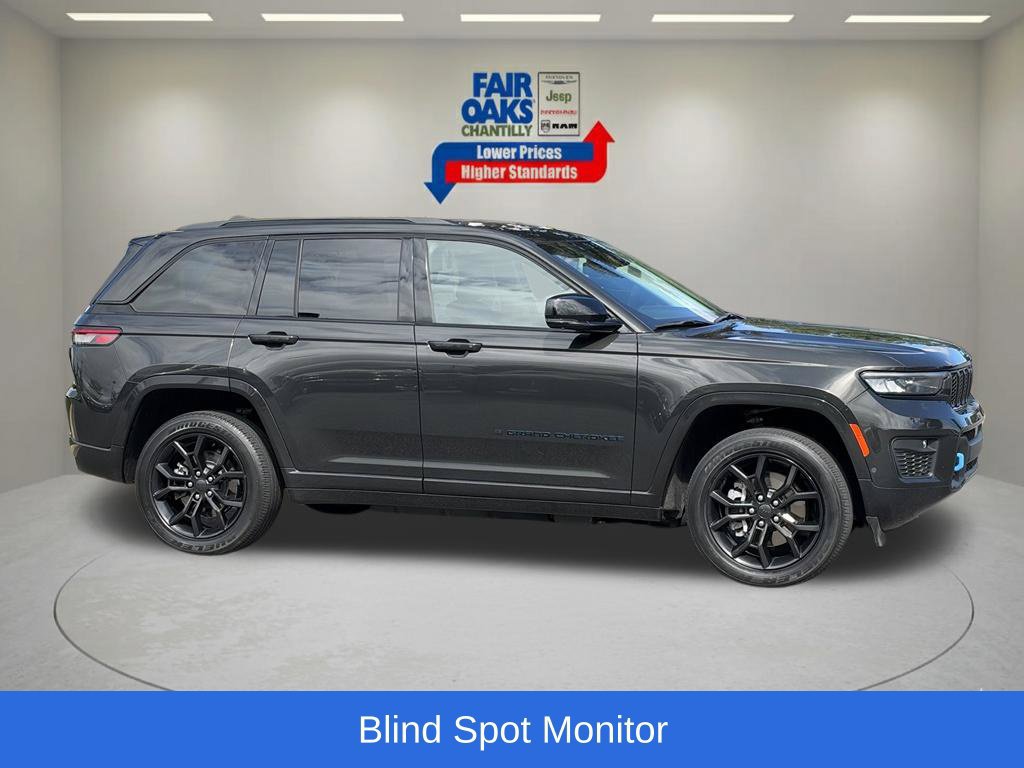 Used 2023 Jeep Grand Cherokee 30th Anniversary AWD/4WD image 6