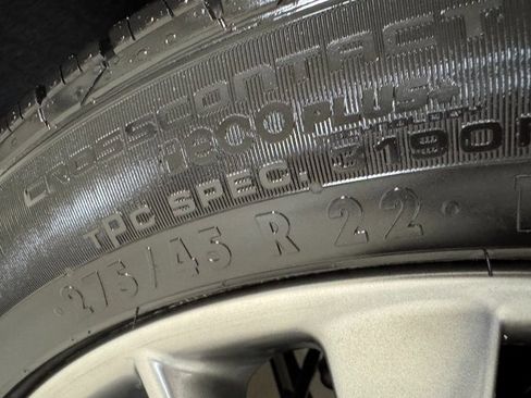 Used 2025 Buick Enclave Avenir w/ Super Cruise Package image 29