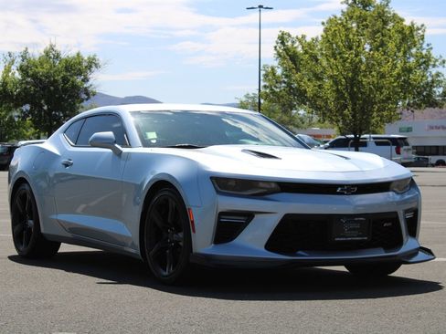 Used 2018 Chevrolet Camaro SS RWD image 1