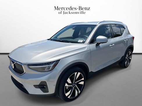 Used 2023 Volvo XC40 B5 Ultimate w/ Protection Package Premier AWD/4WD image 7