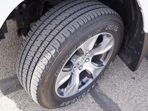 Used 2023 RAM 1500 Laramie image 13