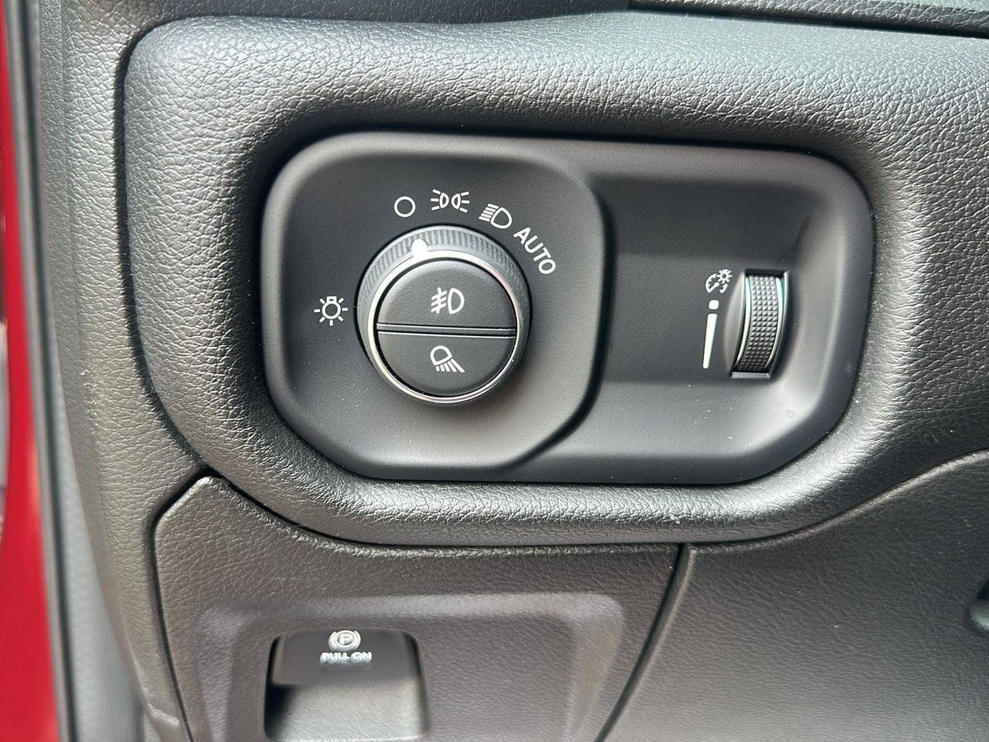 Used 2024 RAM 1500 Big Horn AWD/4WD image 15