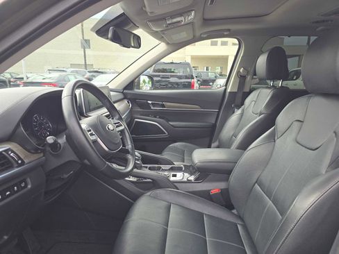 Used 2021 Kia Telluride EX w/ EX Premium Package image 21