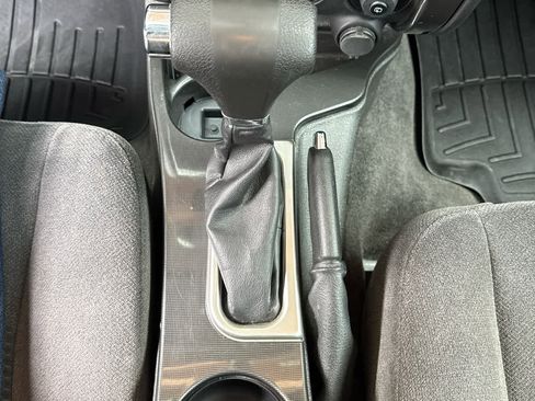 Used 2008 GMC Envoy SLE image 23