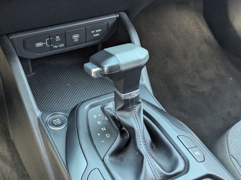 Certified 2025 Kia K4 FWD image 27