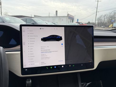 Used 2022 Tesla Model S AWD/4WD image 26