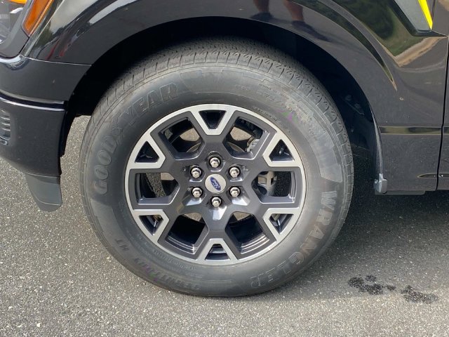 Used 2024 Ford F150 STX RWD image 6