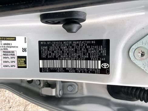 Used 2024 Toyota Corolla LE FWD image 34