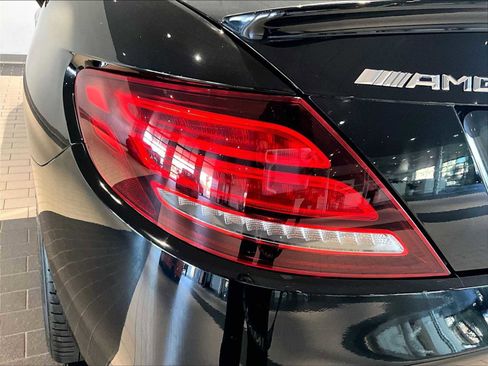 Used 2017 Mercedes-Benz SLC 43 AMG image 32