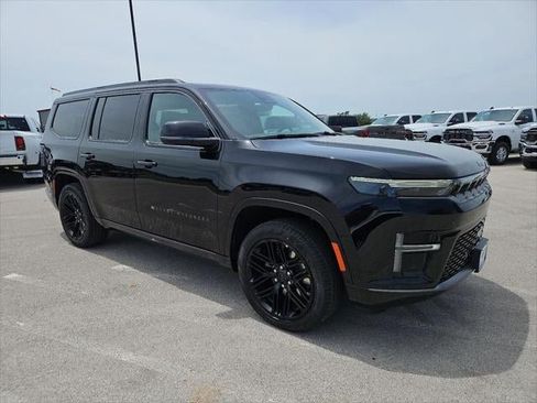 New 2026 Jeep Grand Wagoneer Limited AWD/4WD image 40
