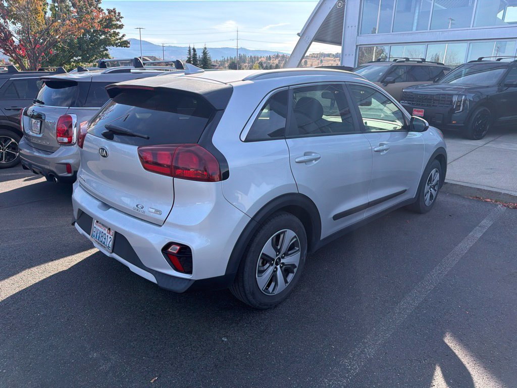 Used 2020 Kia Niro LX FWD image 4
