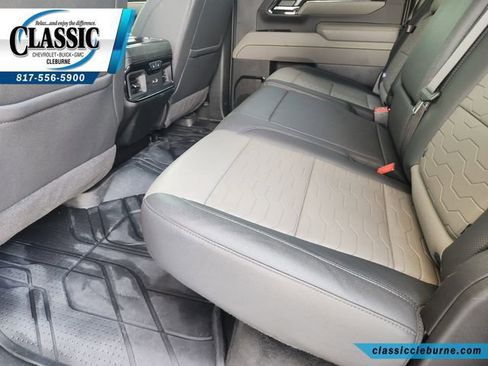 Used 2025 Chevrolet Silverado 2500 ZR2 w/ Technology Package AWD/4WD image 29