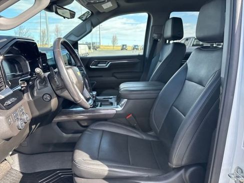 Certified 2023 Chevrolet Silverado 1500 LTZ w/ Technology Package image 9