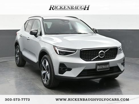 Used 2026 Volvo XC40 B5 Plus AWD/4WD image 1