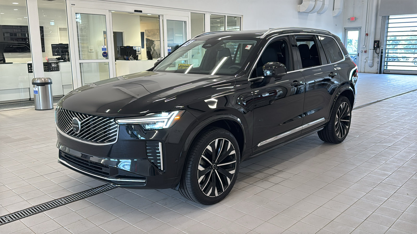 Used 2026 Volvo XC90 B6 Plus AWD/4WD image 9