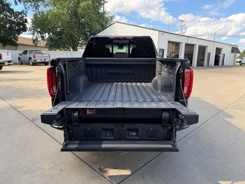 Used 2024 GMC Sierra 1500 AT4X AWD/4WD image 35