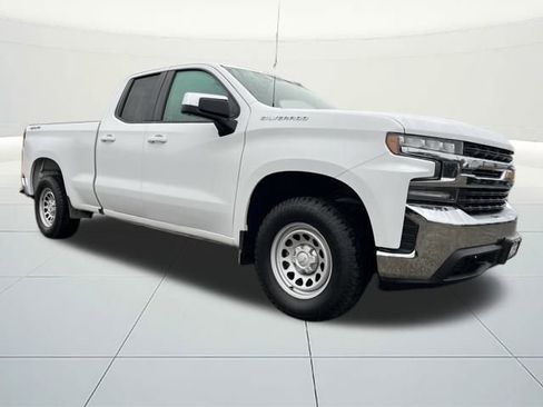 Used 2020 Chevrolet Silverado 1500 LT w/ Trailering Package image 7