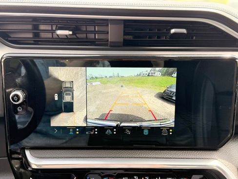 Used 2023 GMC Sierra 1500 Denali AWD/4WD image 32
