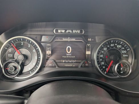 Used 2021 RAM 1500 Big Horn RWD image 17