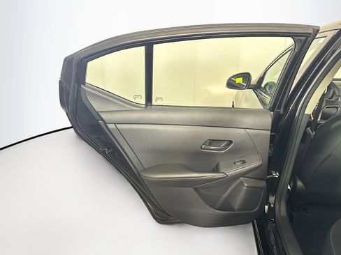 Used 2024 Nissan Sentra SV image 26