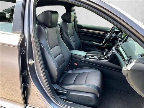 Used 2020 Honda Accord Sport image 9