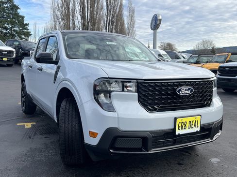 New 2026 Ford Maverick XLT w/ Equipment Group 301A AWD/4WD image 3