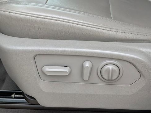 Used 2019 Chevrolet Silverado 1500 LT Trail Boss AWD/4WD image 22
