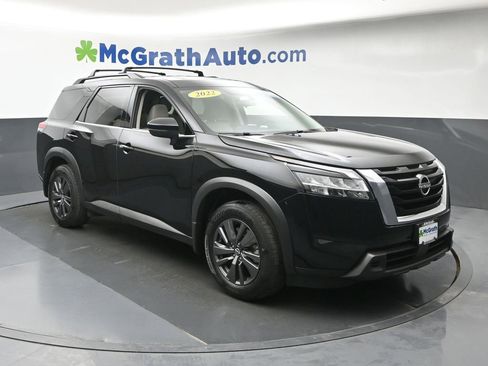 Used 2022 Nissan Pathfinder SV w/ SV Premium Package AWD/4WD image 2