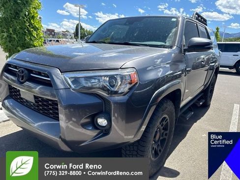 Used 2022 Toyota 4Runner SR5 Premium w/ Moonroof Package AWD/4WD image 4