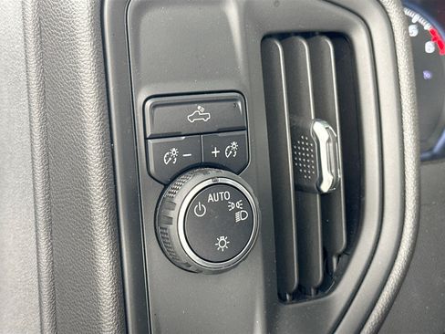 Used 2025 Chevrolet Silverado 1500 Custom RWD image 10