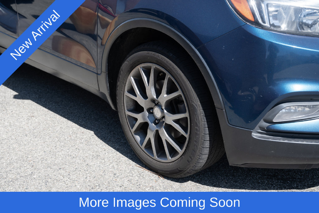 Used 2019 Buick Encore Sport Touring FWD image 9