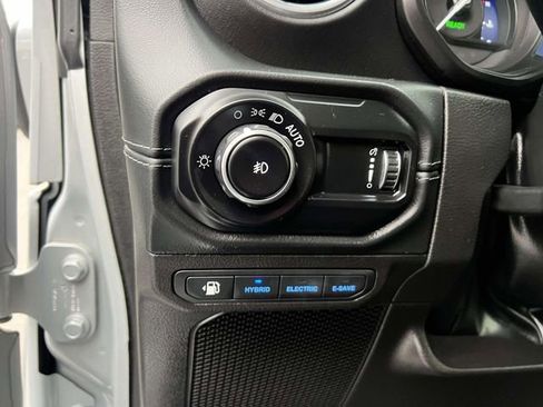 Used 2024 Jeep Wrangler Unlimited Sahara w/ Safety Group image 23