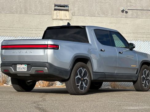 Used 2022 Rivian R1T Adventure AWD/4WD image 3