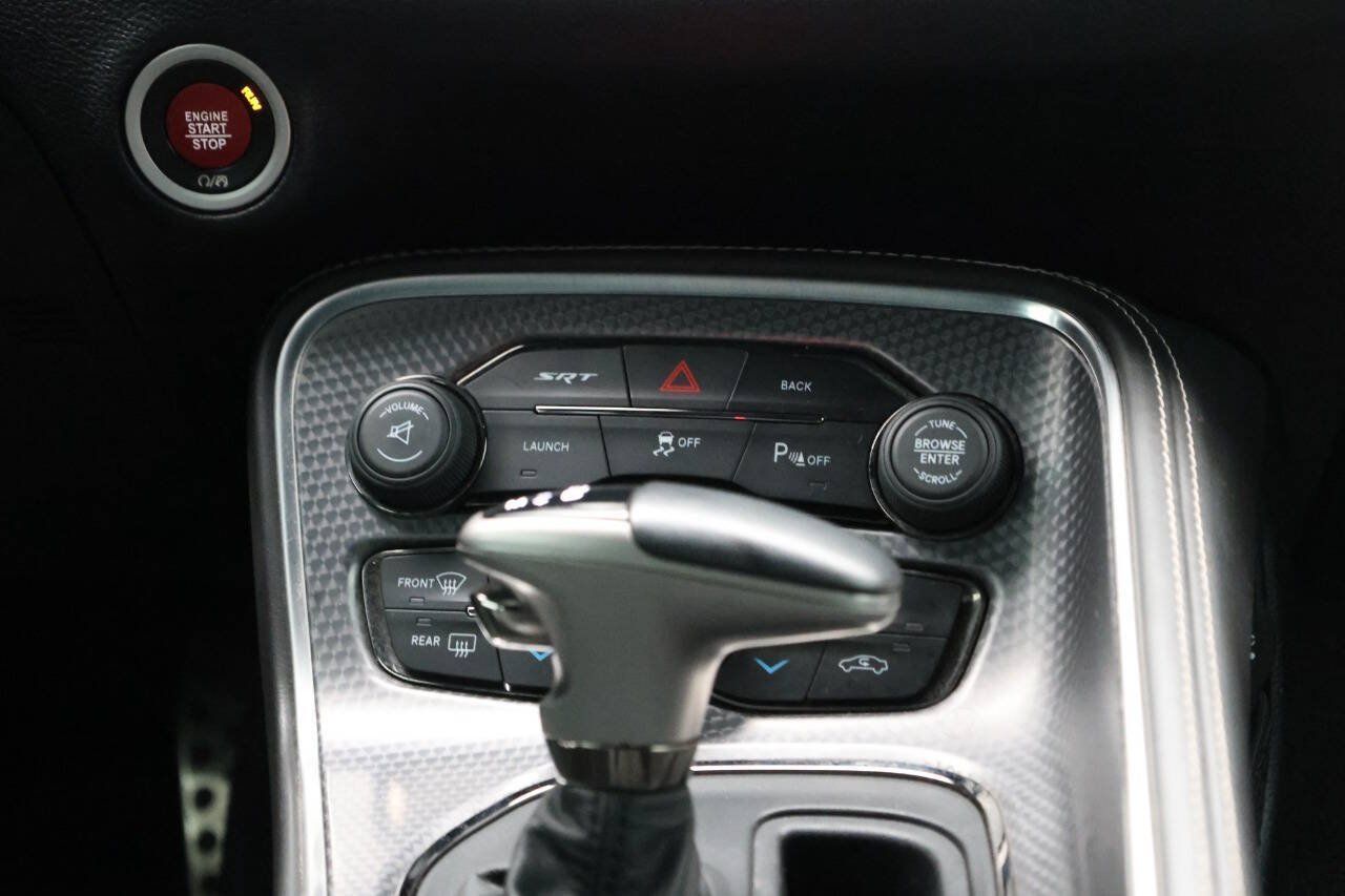 Used 2016 Dodge Challenger SRT Hellcat RWD image 19