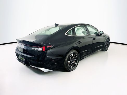 Used 2025 Hyundai Sonata SEL FWD image 9
