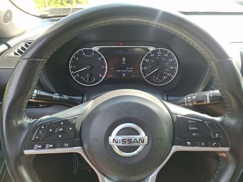 Used 2021 Nissan Sentra SV FWD image 18