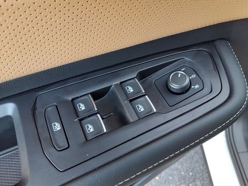 New 2026 Volkswagen Atlas Cross Sport SEL R-Line image 12