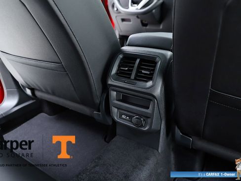 Used 2024 Volkswagen Tiguan SEL R-Line image 40