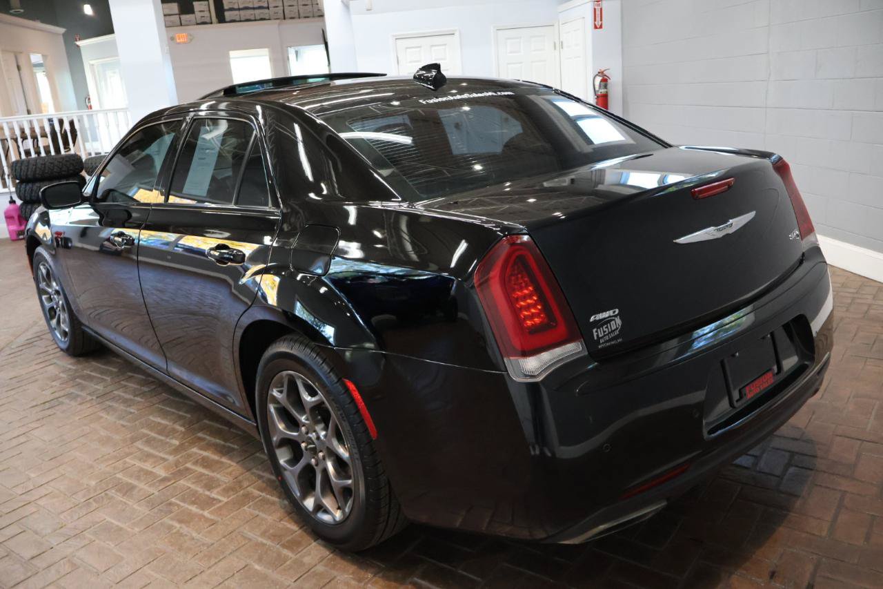 Used 2015 Chrysler 300 S w/ 300S Premium Group AWD/4WD image 5
