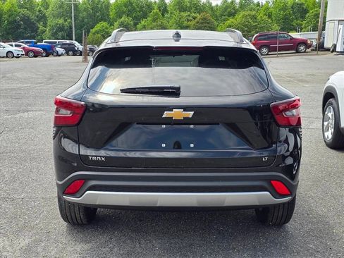 New 2026 Chevrolet Trax LT FWD image 14