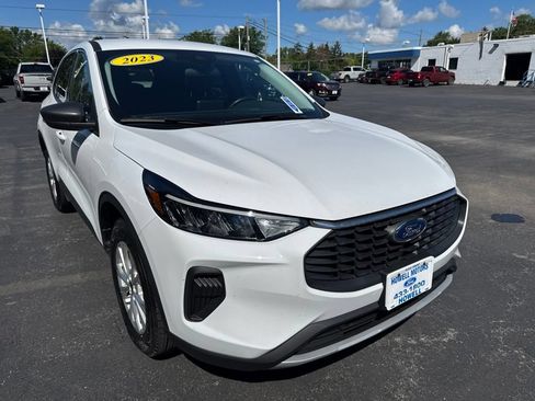 Used 2023 Ford Escape Active AWD/4WD image 1
