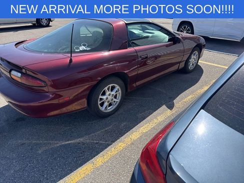 Used 2001 Chevrolet Camaro LT w/ Preferred Equipment Group 1 RWD image 8