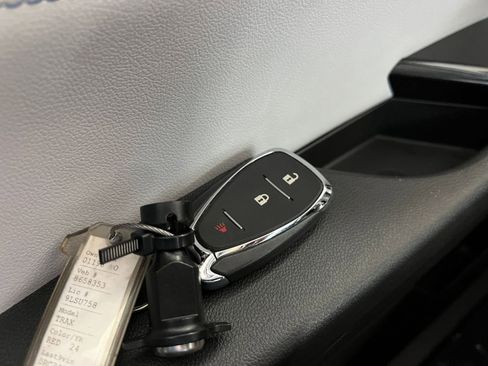 Used 2024 Chevrolet Trax LT w/ Driver Confidence Package image 22