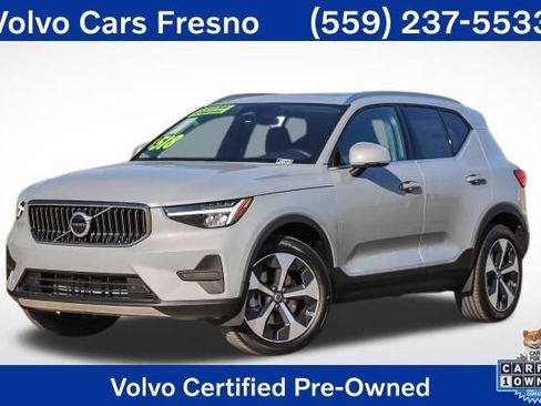 Used 2025 Volvo XC40 B5 Core w/ Protection Package Premier image 1