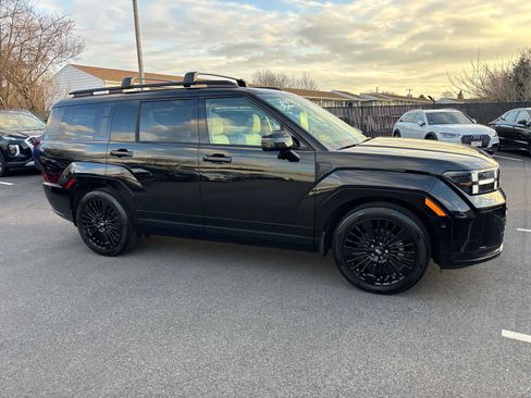 Certified 2025 Hyundai Santa Fe Calligraphy image 6