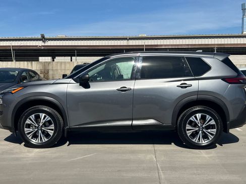 Used 2021 Nissan Rogue SV FWD image 6