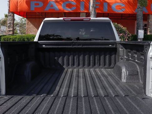 Used 2021 Chevrolet Silverado 1500 RST w/ Z71 Off-Road Package AWD/4WD image 9