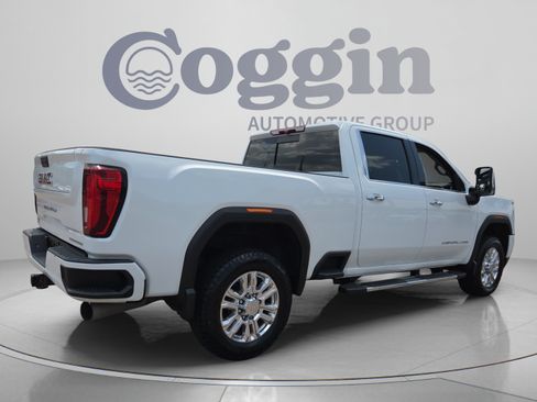 Used 2022 GMC Sierra 2500 Denali AWD/4WD image 5